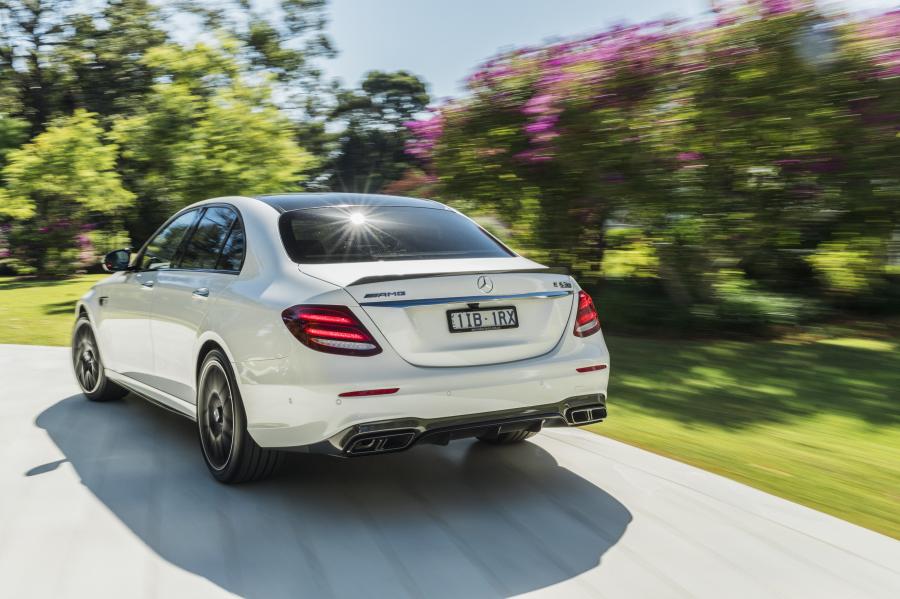  Mercedes-AMG E63 S 4Matic+ 2017 года  (AU) (фото 14 из 40)